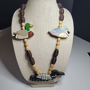Rare Vintage Chunky Wooden Carved Mallard Ducks Necklace Handpainted Unique 33"
